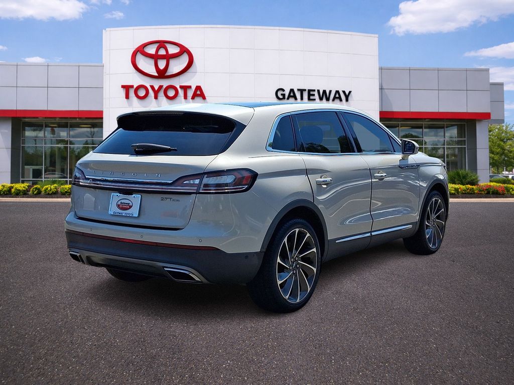 Thumbnail: 2019 Lincoln Nautilus - 5