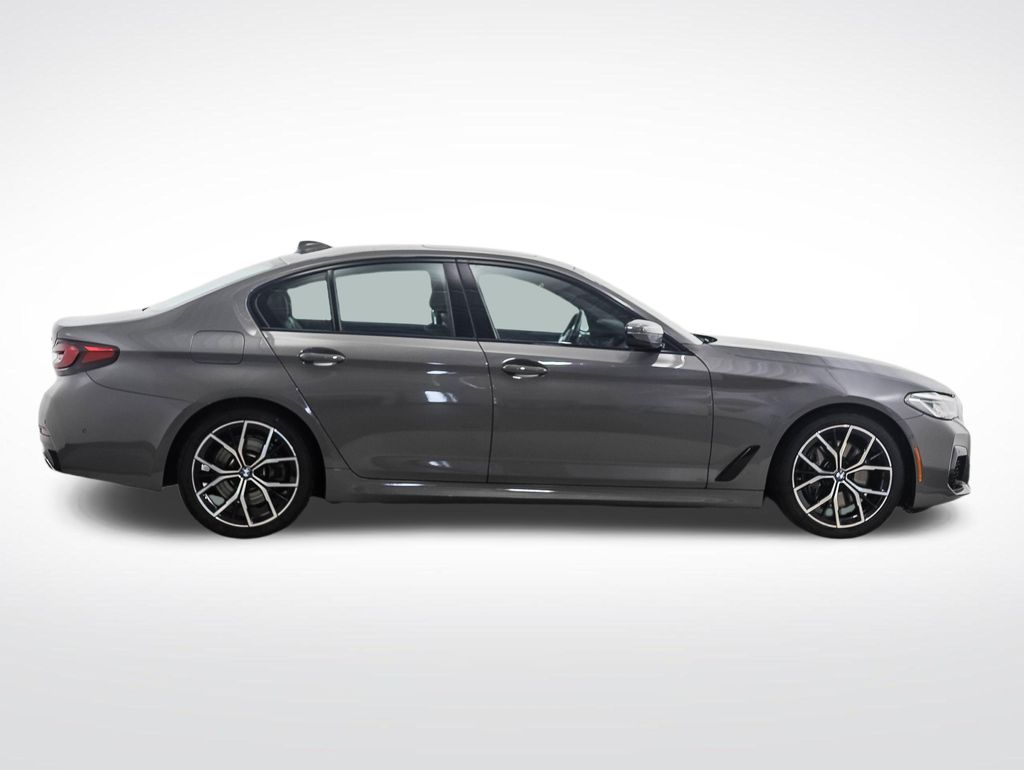 Thumbnail: 2021 BMW 5 Series - 6