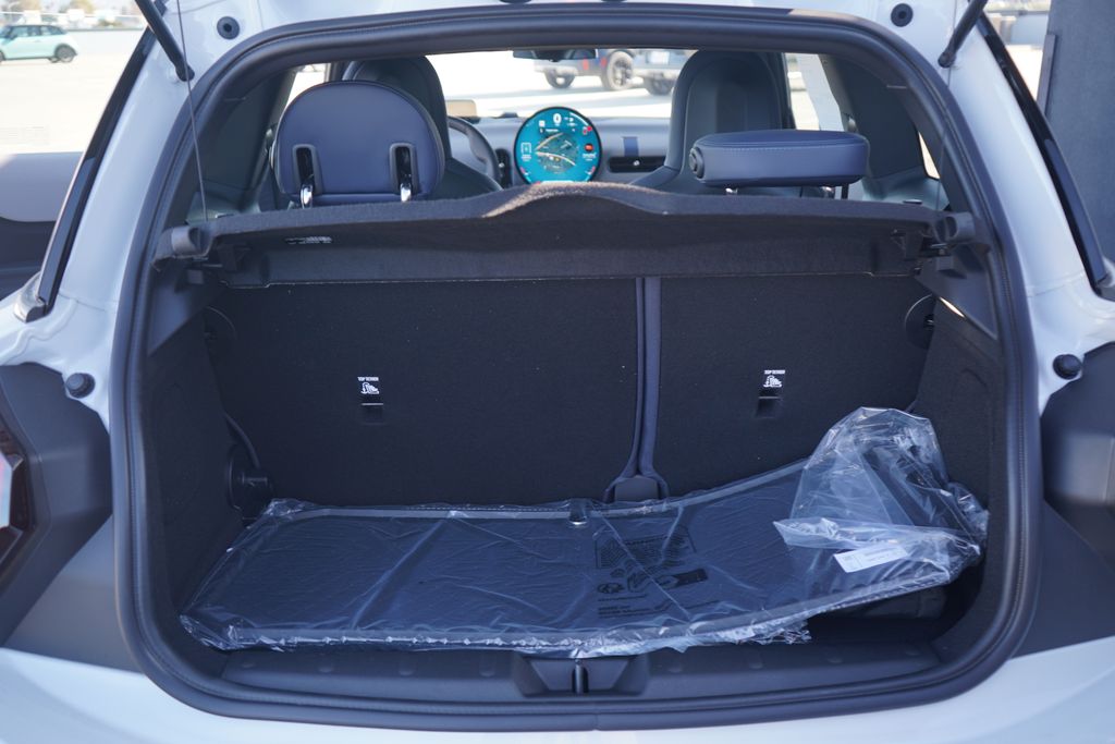 Thumbnail: 2026 MINI Cooper - 11