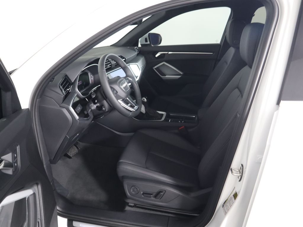 Thumbnail: 2025 Audi Q3 - 20