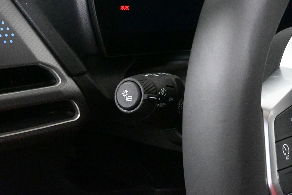 Thumbnail: 2025 BMW 2 Series - 27