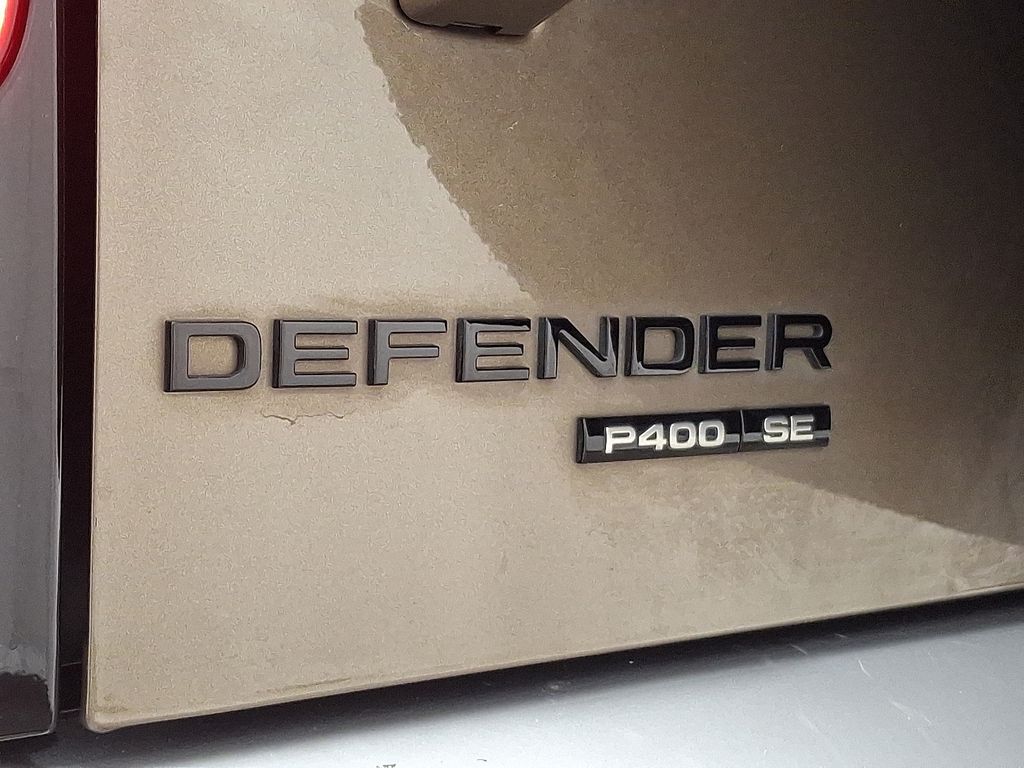 Thumbnail: 2020 Land Rover Defender - 30