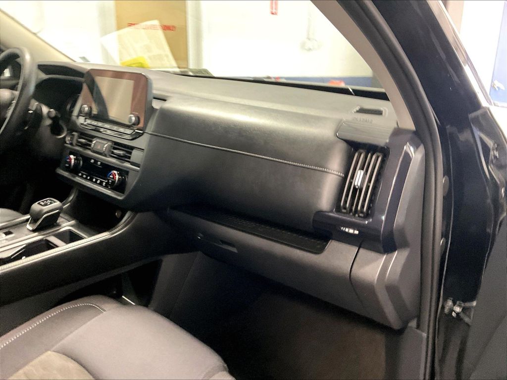 2024 Nissan Pathfinder — photo 13