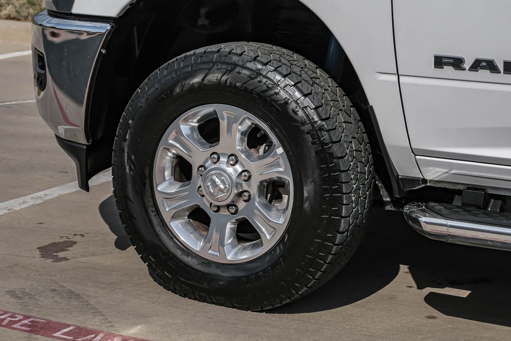 Used 2025 White Ram Big Horn image 55