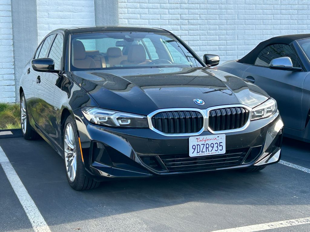 Thumbnail: 2023 BMW 3 Series - 2