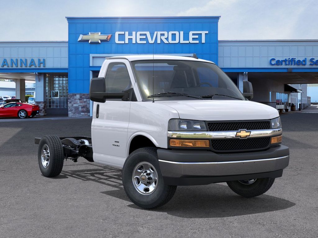 2025 Chevrolet Express 3500 Work Van