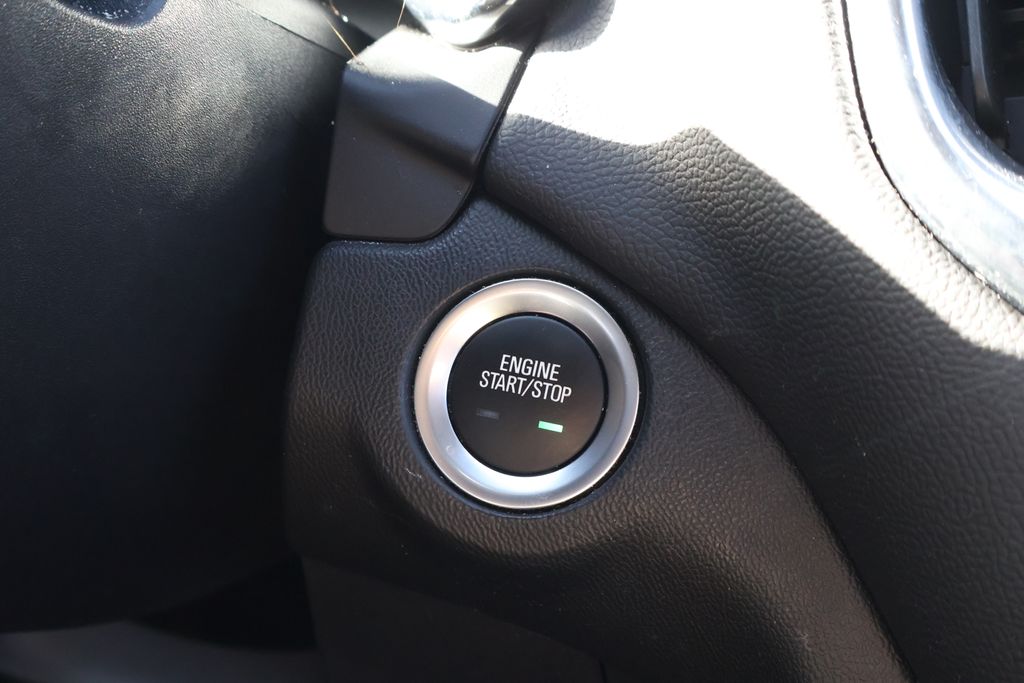 2021 Chevrolet Equinox LT 27