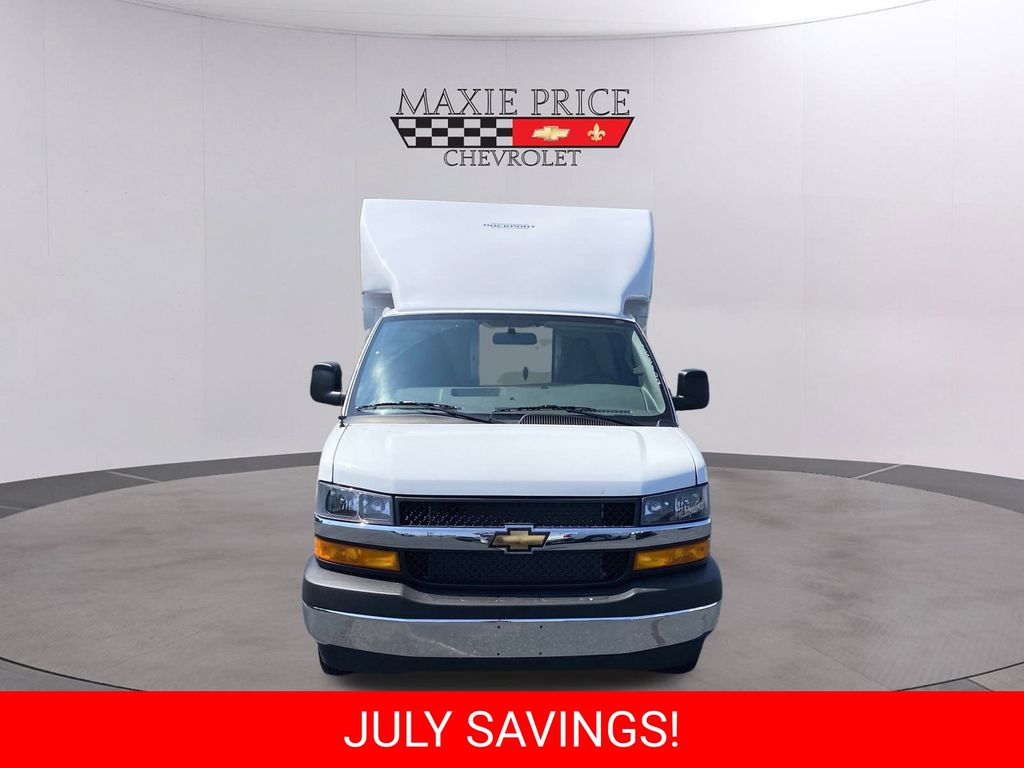 New 2025 Chevrolet Express 3500 Coupe