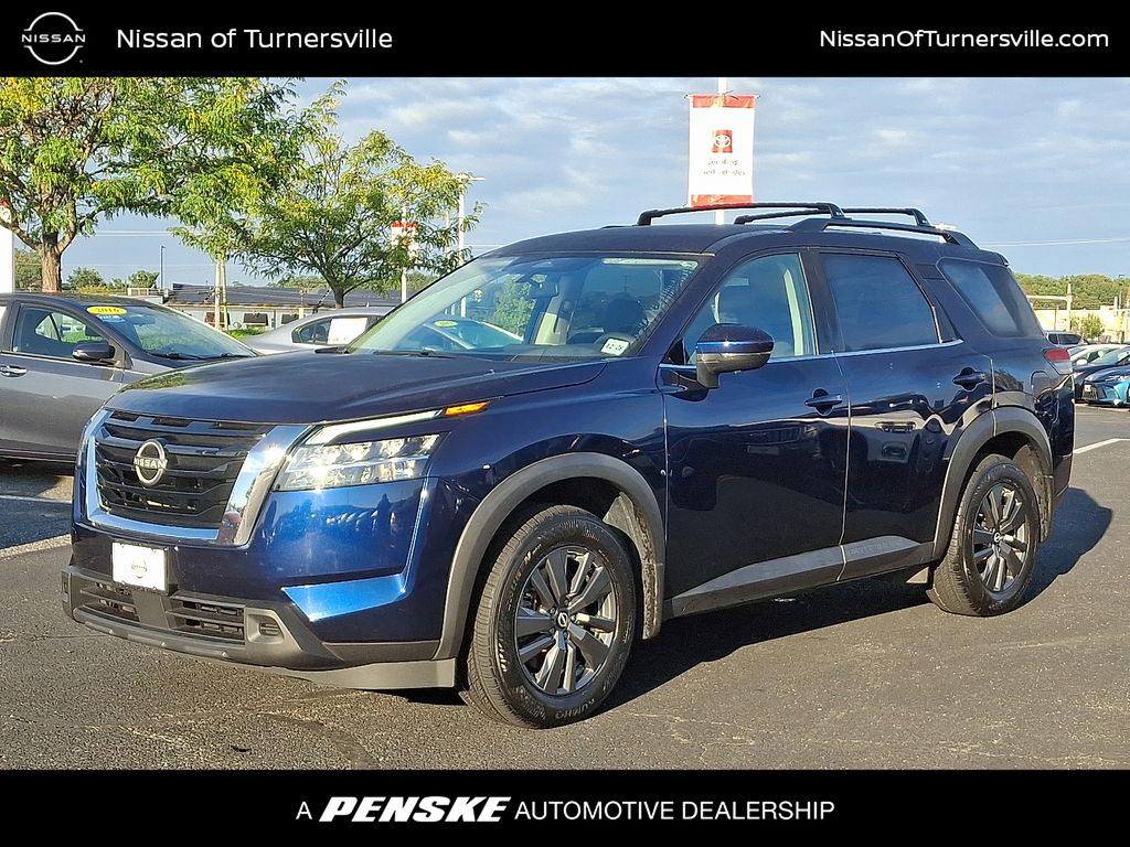 Thumbnail: 2022 Nissan Pathfinder - 1