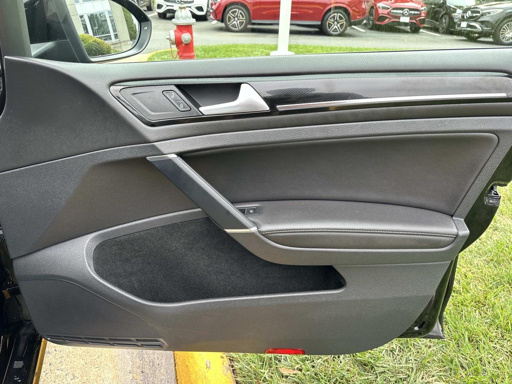 Thumbnail: 2015 Volkswagen Golf - 19