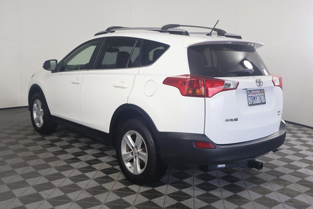 2013 Toyota RAV4 XLE 6