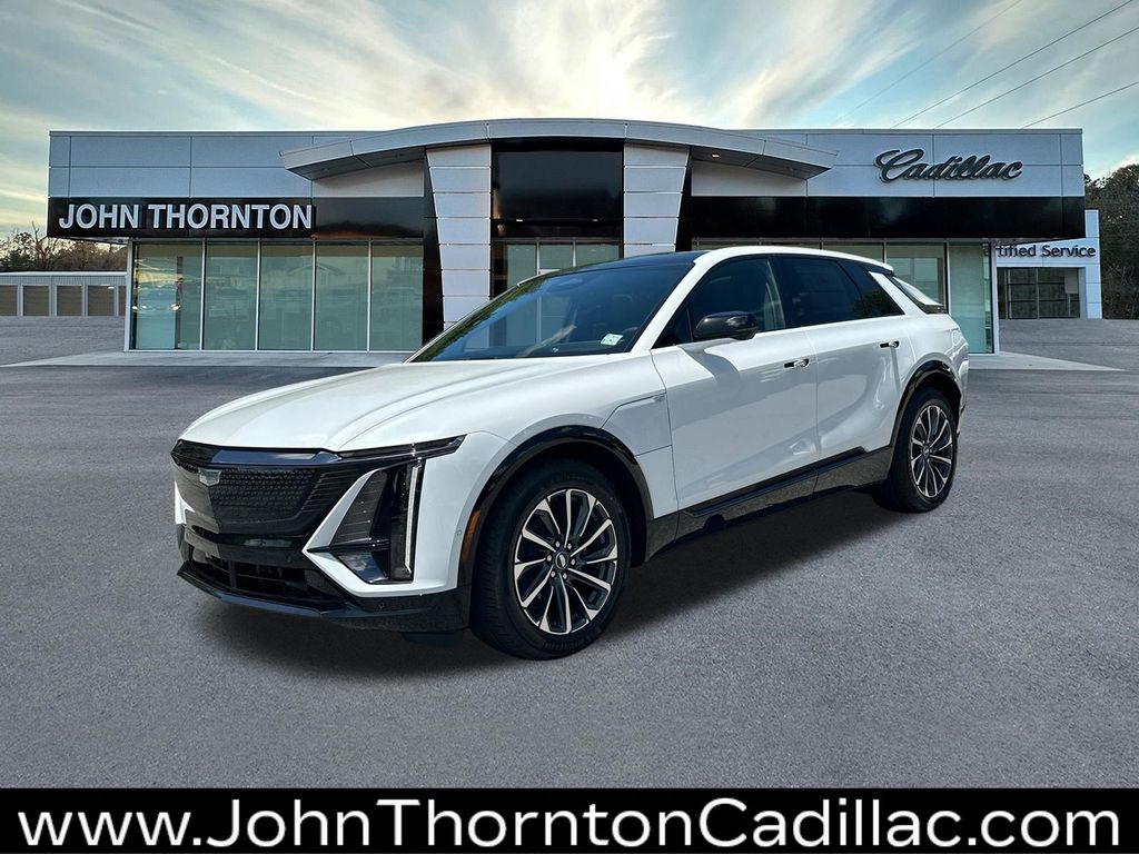 Vibrant White Tricoat 2026 Cadillac LYRIQ SUV / Crossover Rear-Wheel Drive 1-Speed Automatic