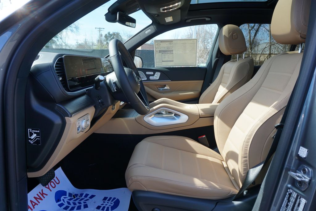 Thumbnail: 2026 Mercedes-Benz GLE - 9
