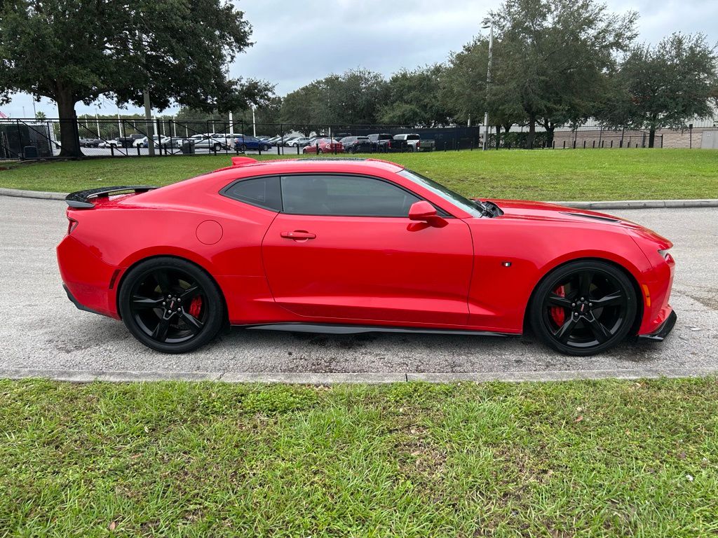 Thumbnail: 2018 Chevrolet Camaro - 6
