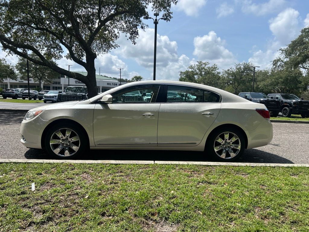 White Diamond Clearcoat 2011 Buick LaCrosse Sedan Front-Wheel Drive 6-Speed Automatic Overdrive