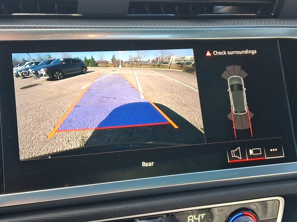 Thumbnail: 2025 Audi Q3 - 17