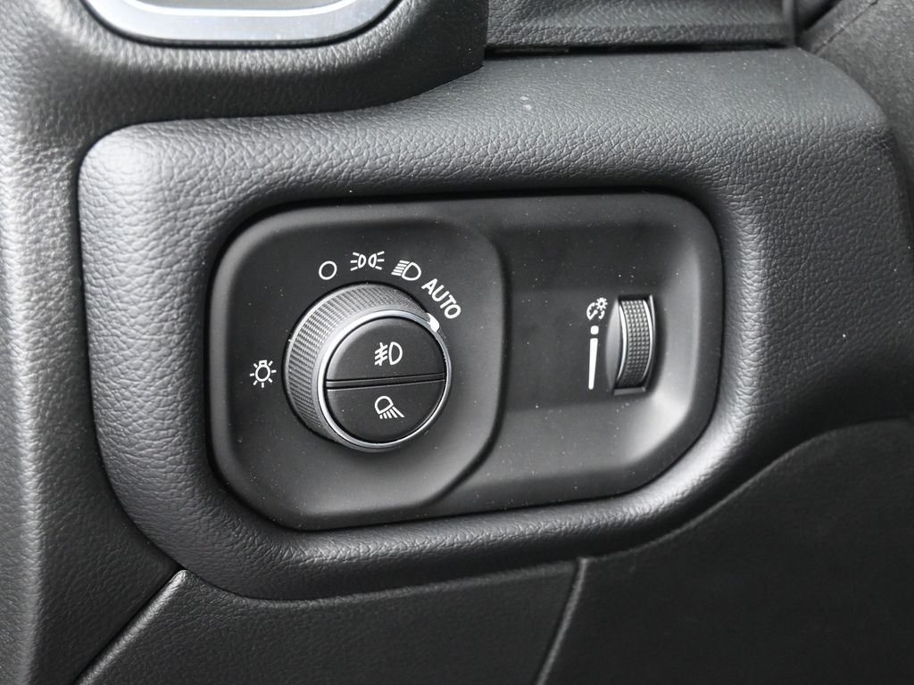 New 2026 Molten Red Pearlcoat Ram Big Horn image 14