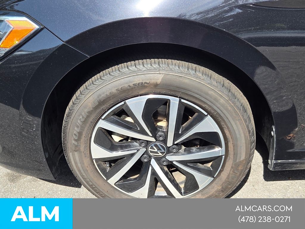 3VW5M7BU0RM070141