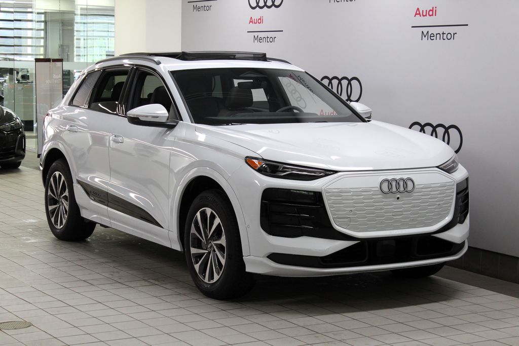 2025 Audi e-tron Premium 6