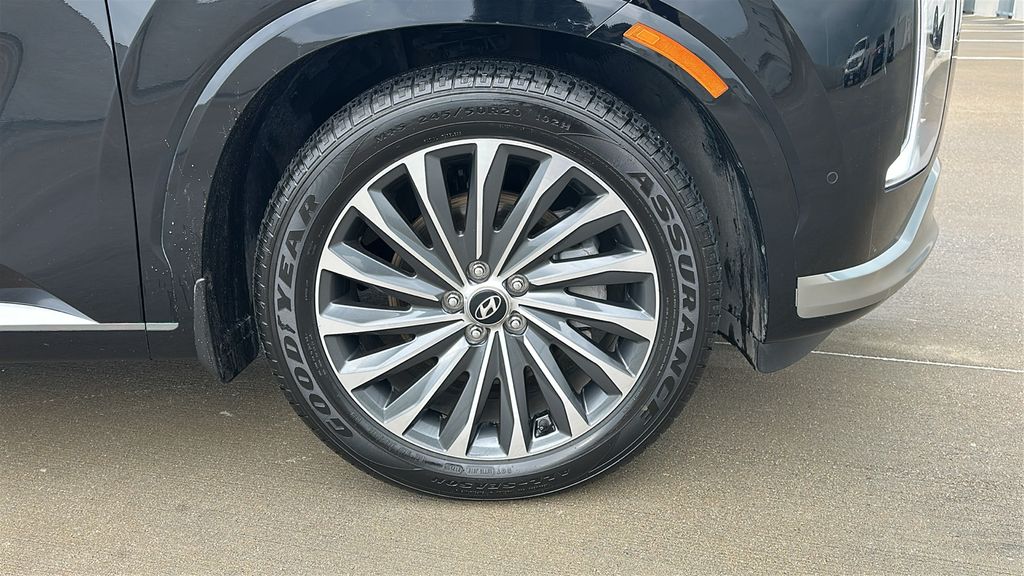 2023 Hyundai Palisade Calligraphy Black at Gullo Toyota