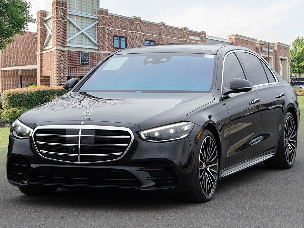 Thumbnail: 2022 Mercedes-Benz S-Class - 4