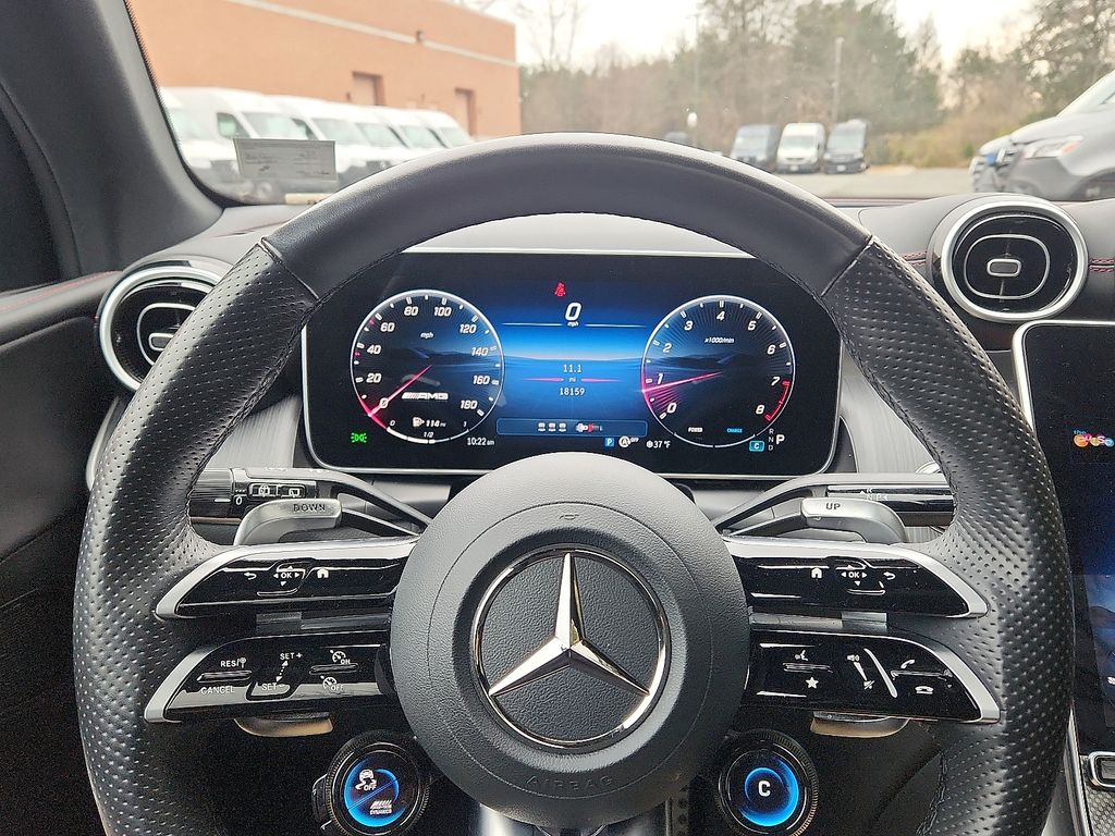 Thumbnail: 2025 Mercedes-Benz GLC - 19