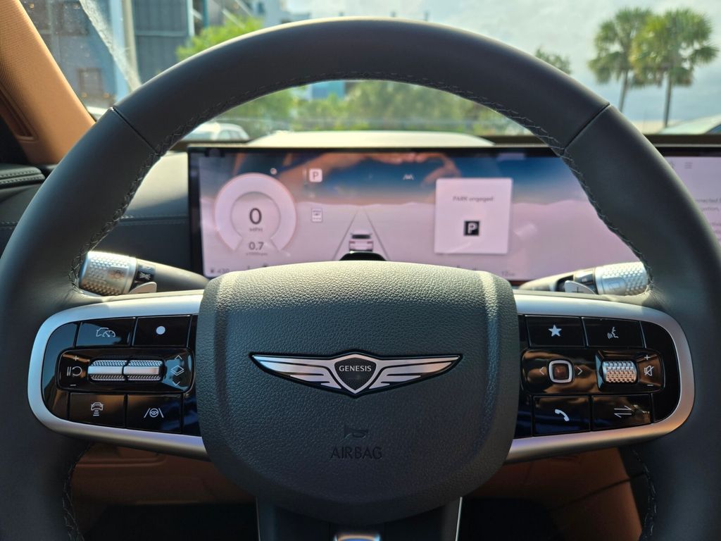 2027 Genesis GV80