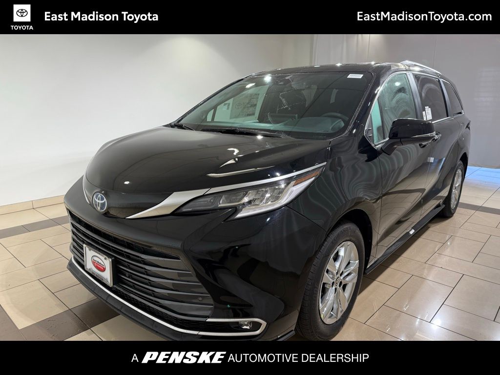Thumbnail: 2025 Toyota Sienna - 1