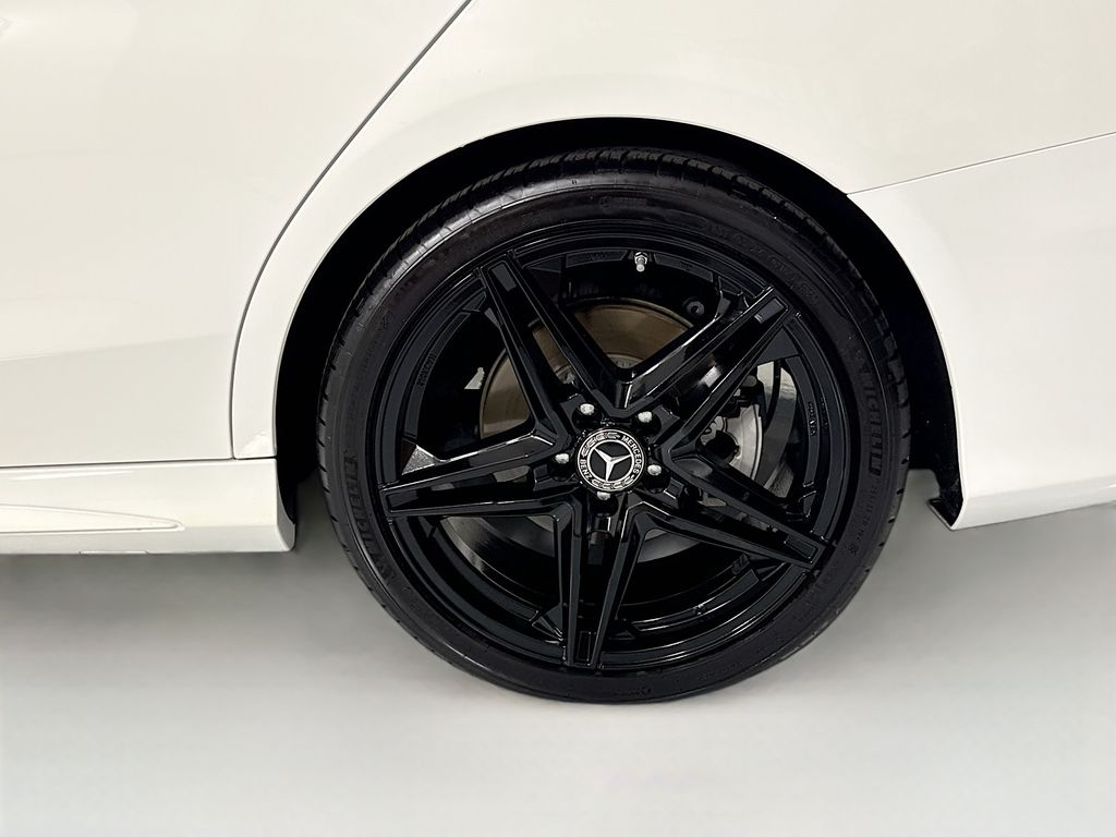 Used 2019 White Mercedes-Benz C 300 image 31
