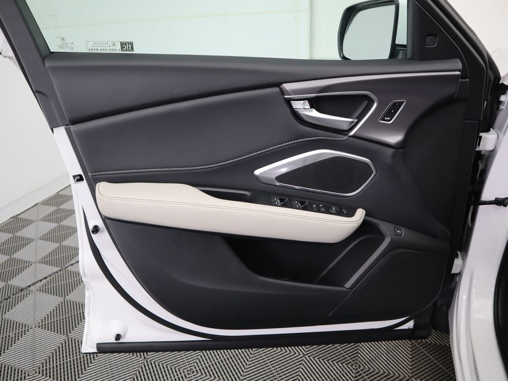 Thumbnail: 2026 Acura RDX - 25