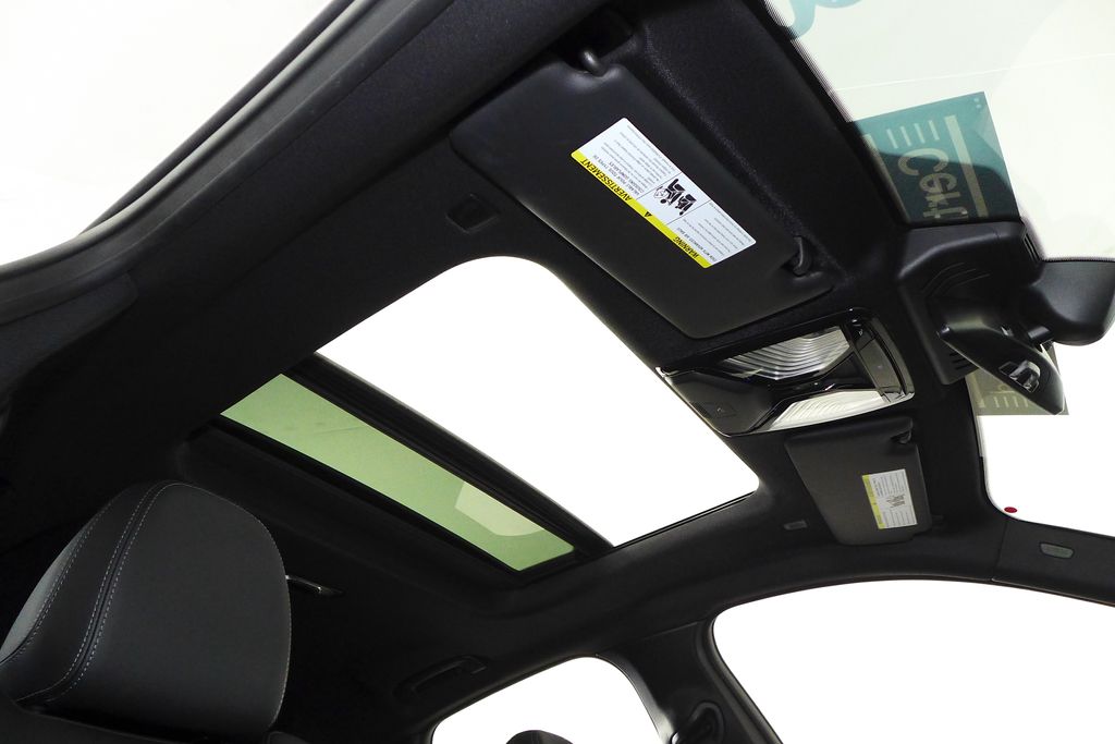 Thumbnail: 2023 BMW i4 - 18