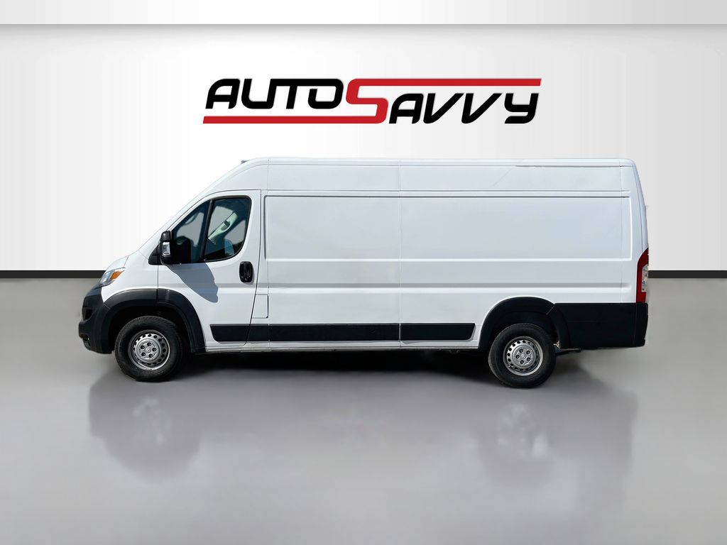 Used 2024 White Ram High Roof image 4