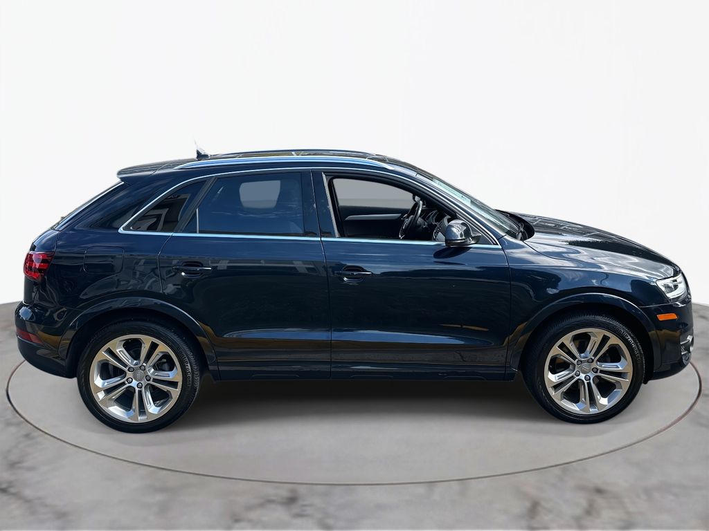 Thumbnail: 2015 Audi Q3 - 6