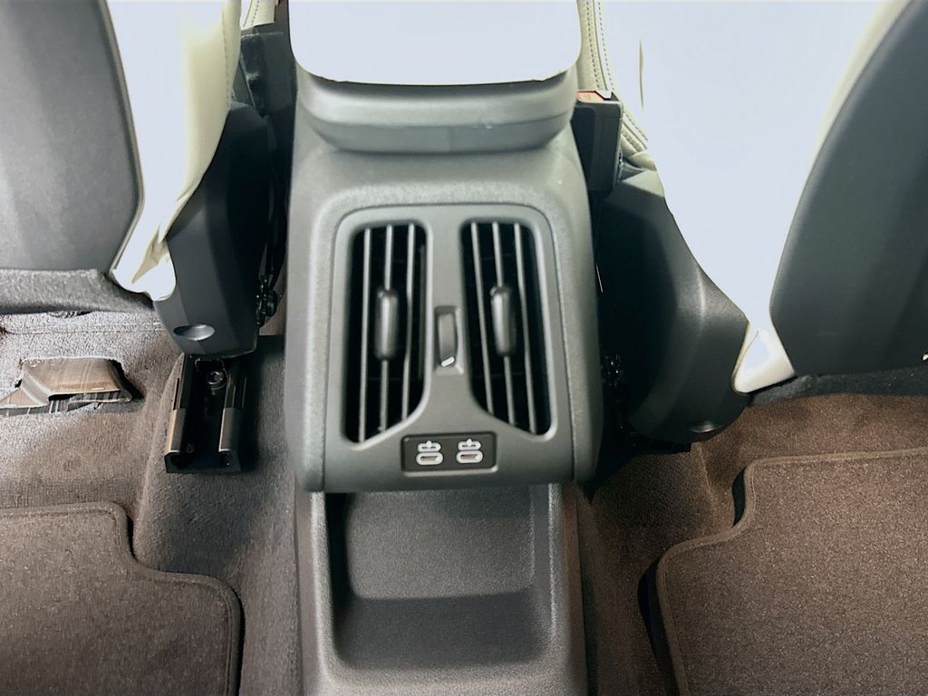 Thumbnail: 2026 BMW X1 - 18