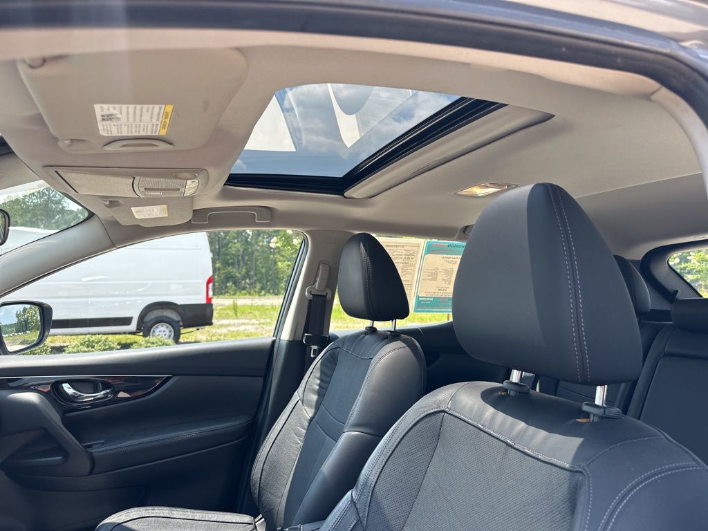 2017 Gun Metallic Nissan Rogue Sport SL FWD SUV