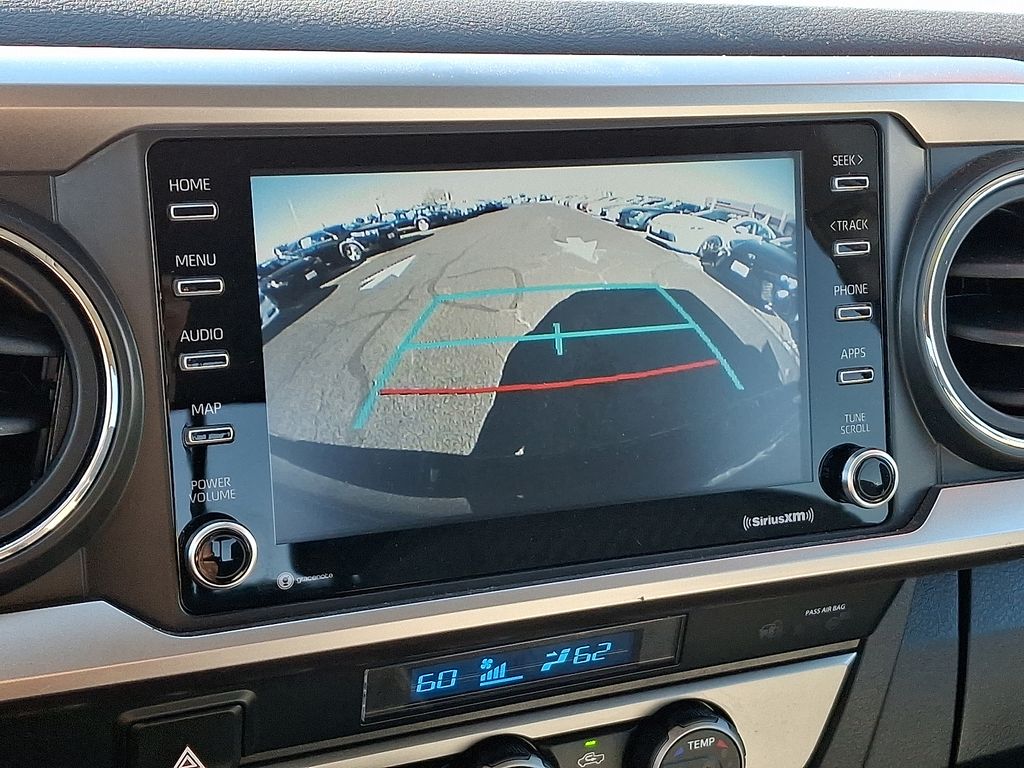 Thumbnail: 2022 Toyota Tacoma - 18