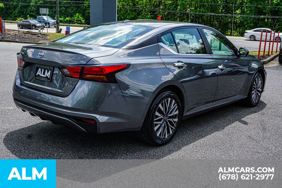 Used 2025 Gray Nissan 2.5 SV image 6