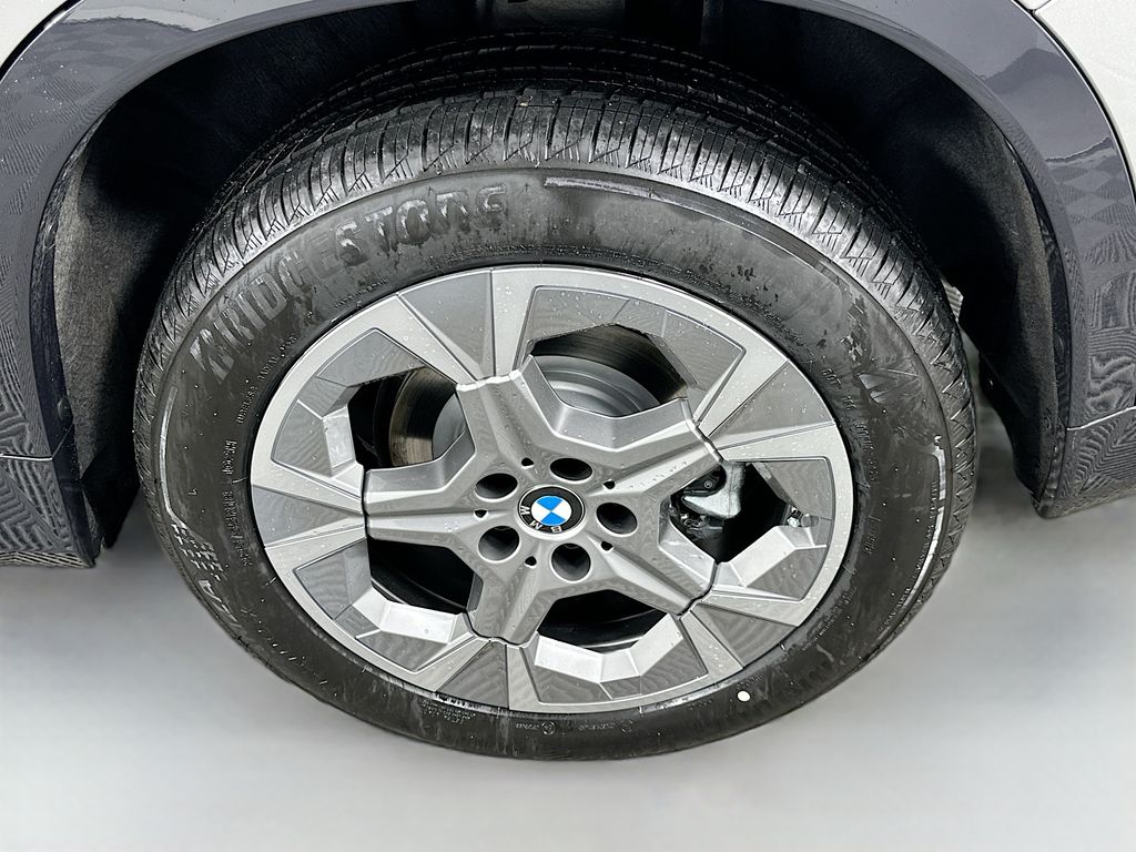 Thumbnail: 2026 BMW X1 - 23