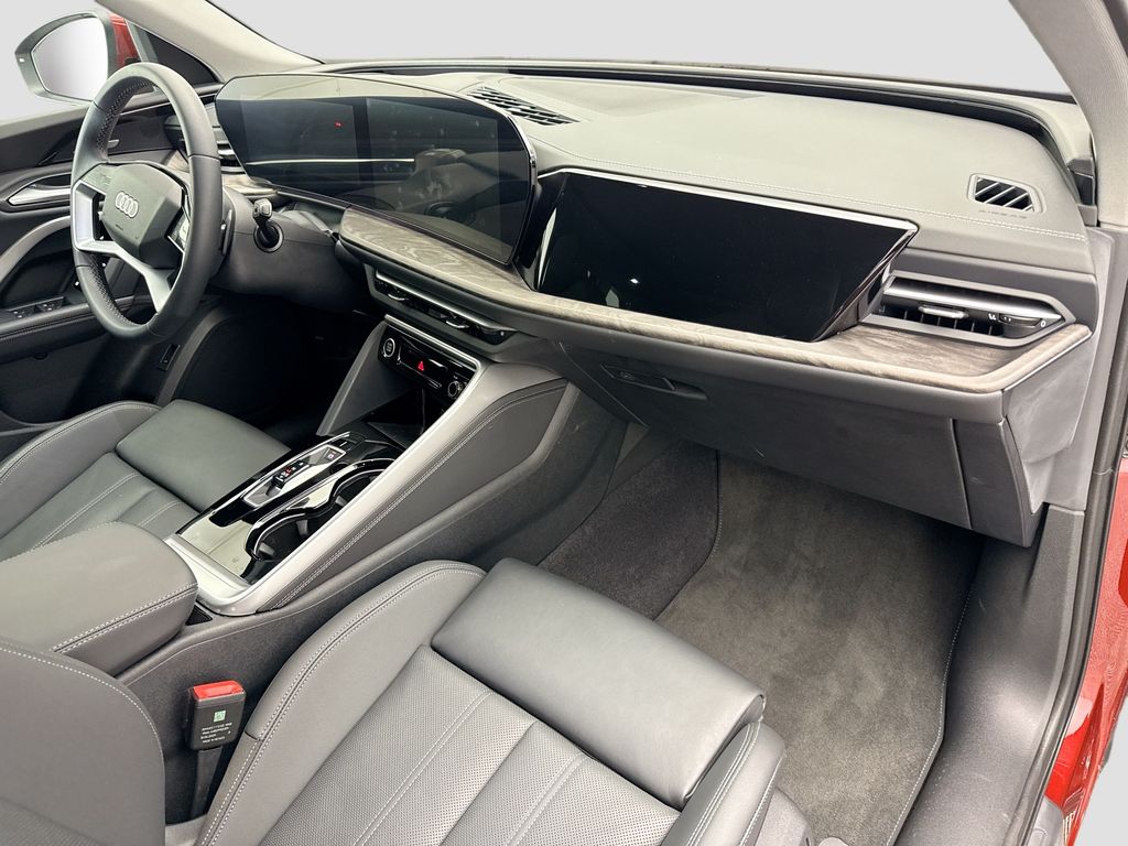 Thumbnail: 2025 Audi Q5 - 16