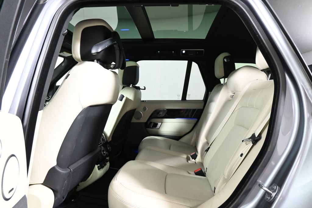 Thumbnail: 2020 Land Rover Range Rover - 6