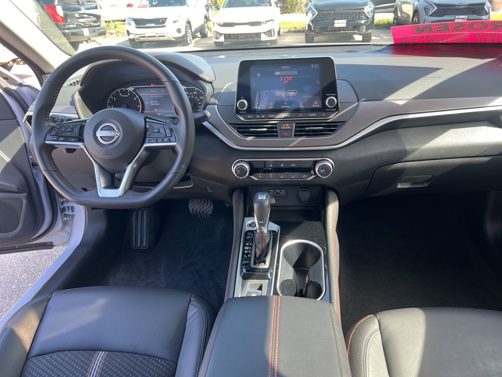 2024 Nissan Altima 2.5 SR photo