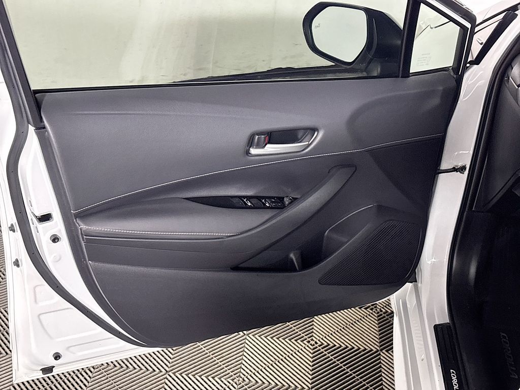 2022 Toyota Corolla Hatchback SE