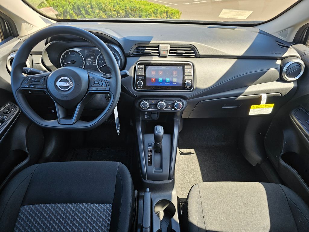 2024 Nissan Versa 1.6 S