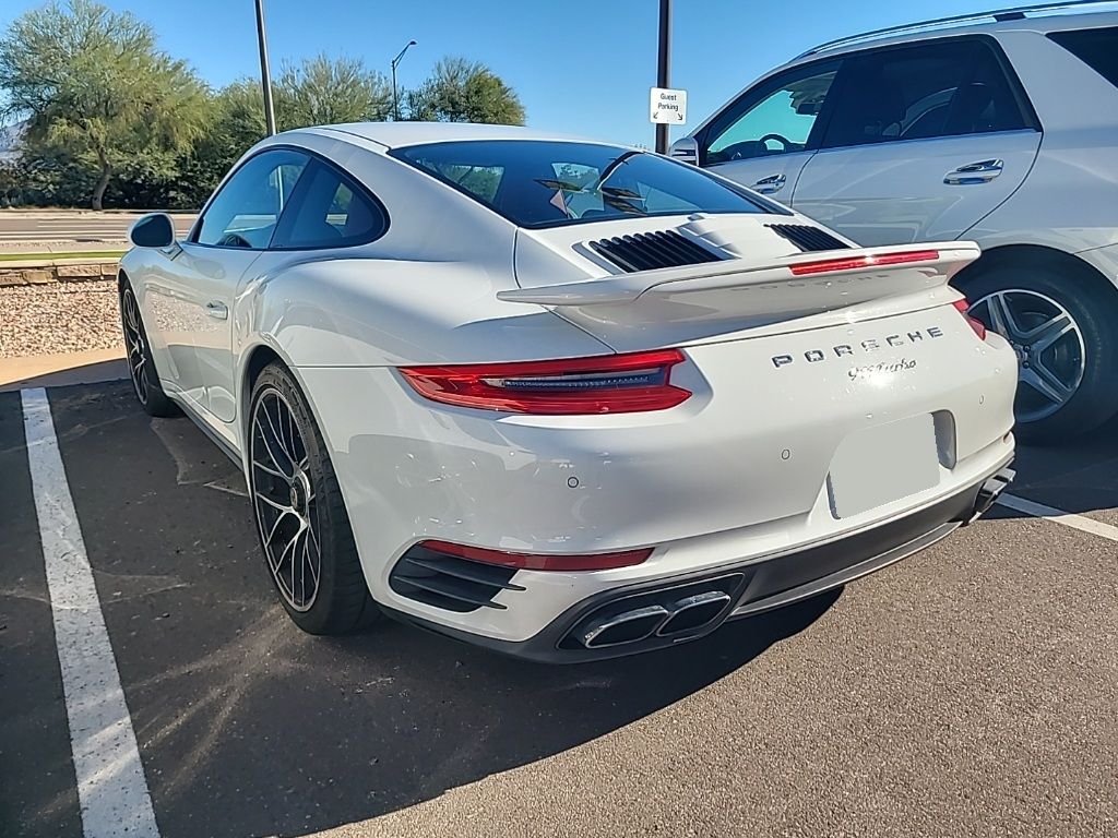 Thumbnail: 2018 Porsche 911 - 5