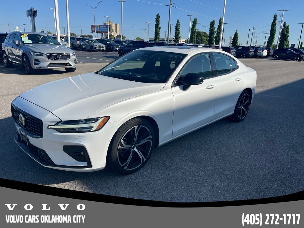 2024 Volvo S60 Ultimate