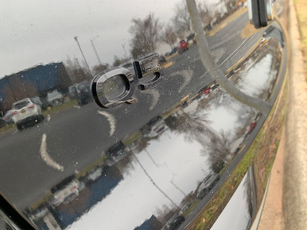 Thumbnail: 2025 Audi Q5 - 6