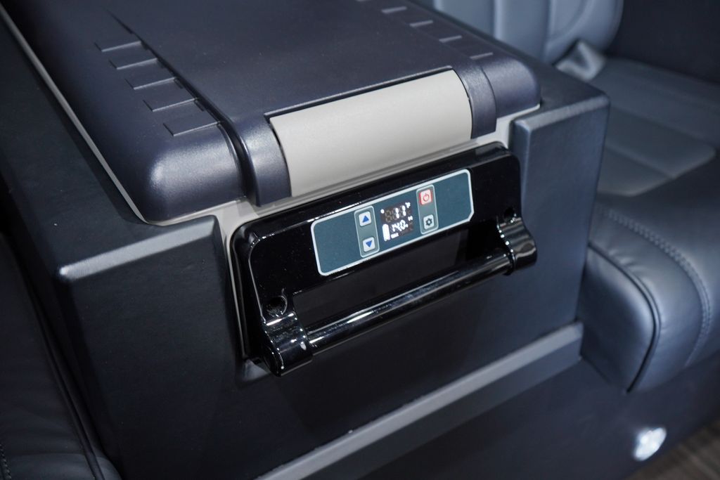 Thumbnail: 2022 Mercedes-Benz Sprinter - 13