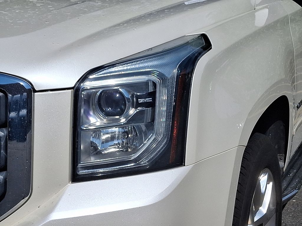 2015 GMC Yukon SLT 9