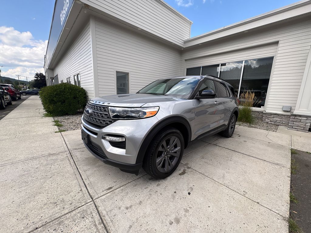 Silver Metallic 2023 Ford Explorer SUV / Crossover All-Wheel Drive Automatic