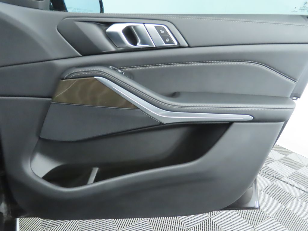 Thumbnail: 2023 BMW X5 - 26